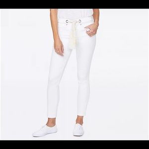 NYDJ Alina leggings in optic white. NWT. Size 6